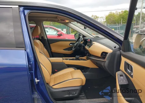 2021 Nissan Rogue Platinum Intelligent Awd z USA, uszkodzony, nr VIN JN8AT3DD4MW304997